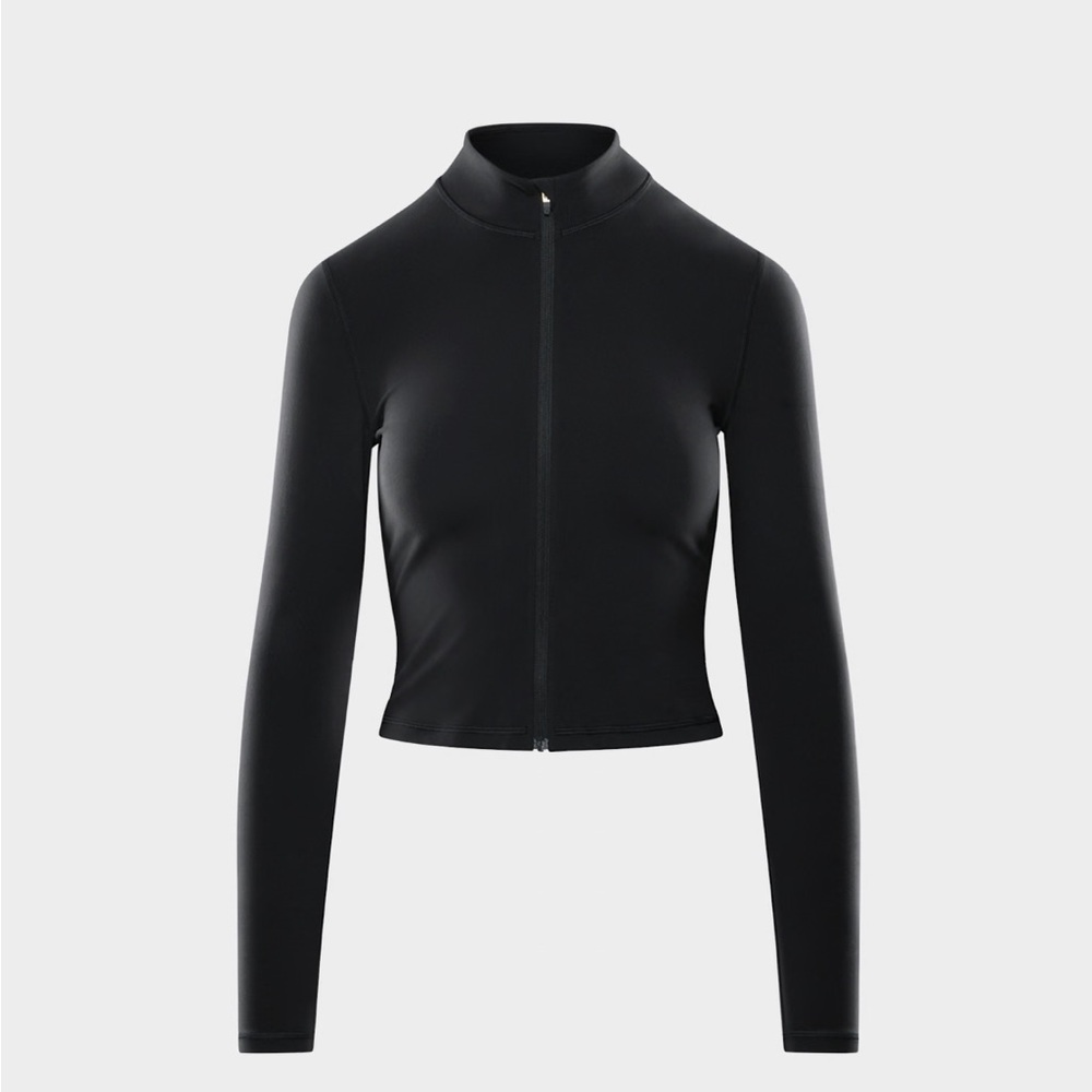 Aritzia Butter limit zip up USED